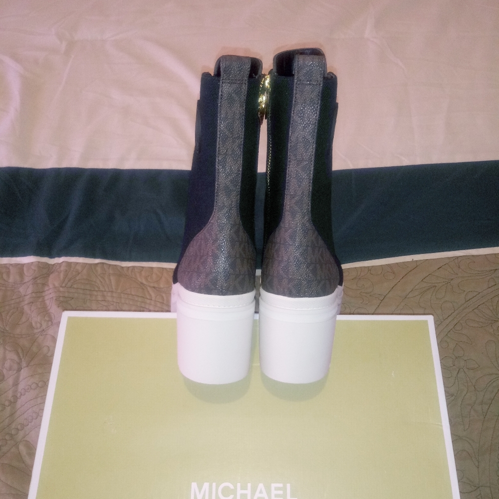 Michael Kors Corey Bootie - Picture 7 of 11